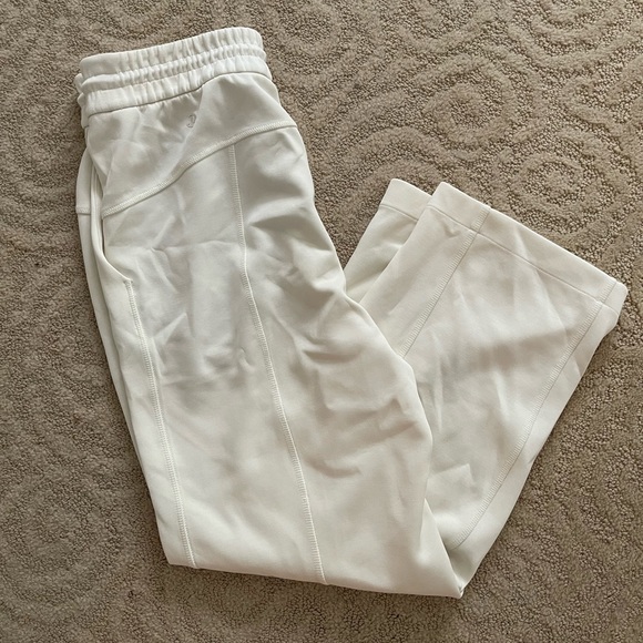 Lululemon Softstreme cropped pants - Picture 1 of 3